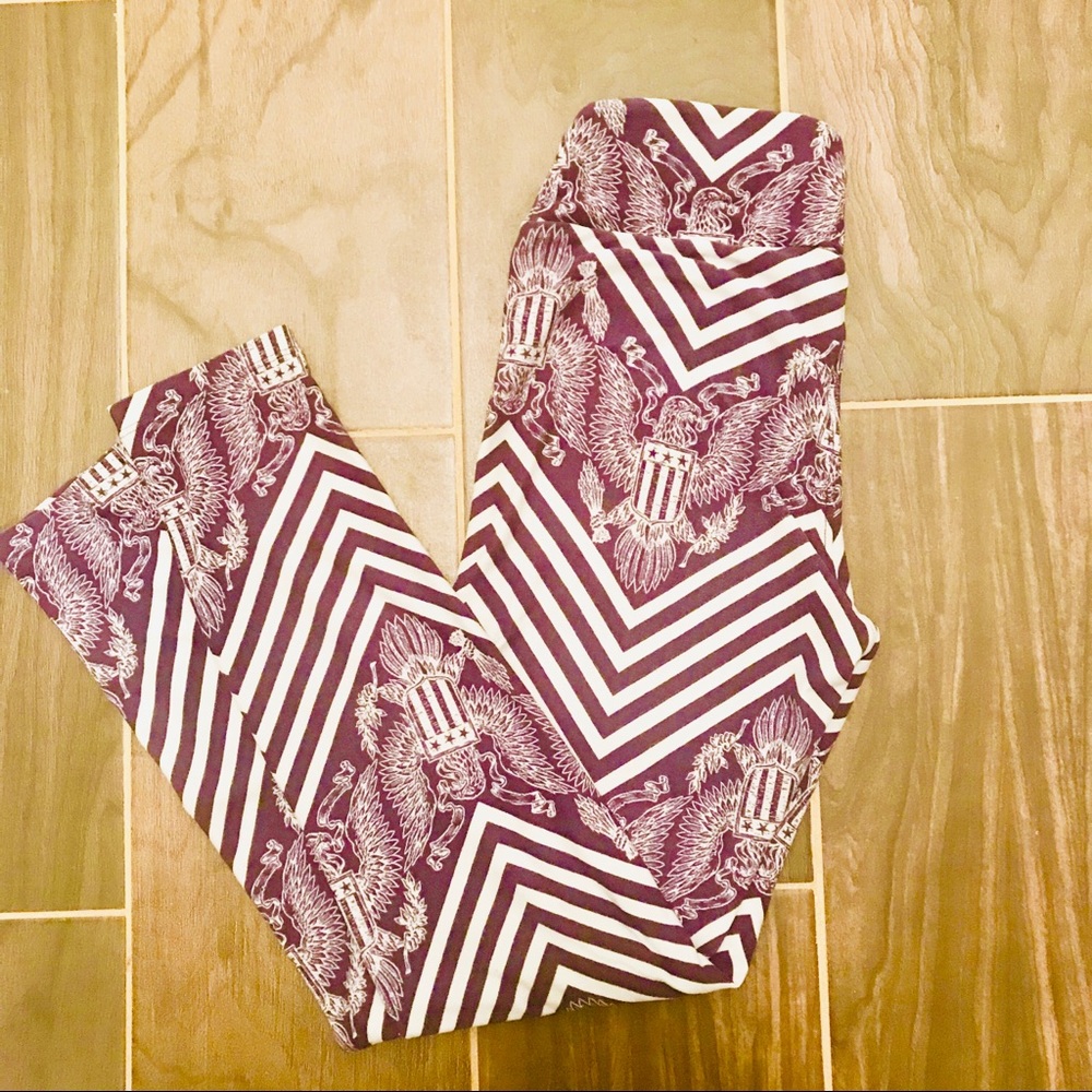 LuLaRoe NWOT Patriotic leggings - Picture 1 of 3